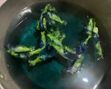 Foto langkah ke 2 dari resep Es Teh Bunga Telang.