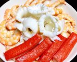 Hình bước làm 2 của món Mì Udon Hải Sản
