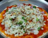 लेफ्ट ओवर रोटी पिज़्ज़ा (Left over roti pizza recipe in hindi) रेसिपी चरण 4 फोटो