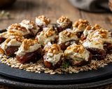 Foto del paso 7 de la receta: Dátiles Rellenos de Queso Crema y Tahini