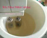 Foto langkah ke 2 dari resep Bolu Kukus Mekar Lembut.