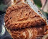 A picture of step 2 of Lotus Biscoff Bars.