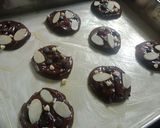 Foto langkah ke 3 dari resep Chocolate soft cookies.