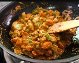 A picture of step 3 of Vegetable dum biryani.