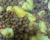 A picture of step 5 of Chana chaat In Bombay style.