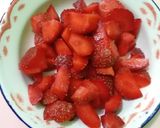 Foto langkah ke 1 dari resep Panacotta Strawberry.