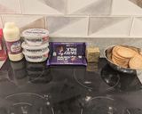 A picture of step 4 of Baileys Cheescake.