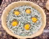 Foto del paso 8 de la receta: Pastel salado con espinacas, ricotta y huevos