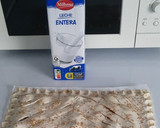 Foto del paso 5 de la receta: Empanada de hojaldre con lo que tenía por casa