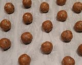Foto langkah ke 4 dari resep COKLAT KOPI COOKIES (Chocolate coffee crunchy cookies).