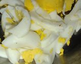 A picture of step 2 of Chicken egg roll.