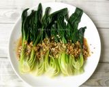 Foto langkah ke 3 dari resep Pokcoy Garlic Resto.