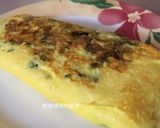 A picture of step 10 of Scallion and Wakame Tamagoyaki.