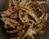 Foto langkah ke 5 dari resep Ceker asem manis pedes...