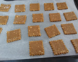 Foto del paso 4 de la receta: Galletas crujientes de avena y frutos secos