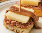 Foto del paso 3 de la receta: Pincho de Paté con Queso y Anchoa