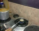 A picture of step 4 of Dal sultani.