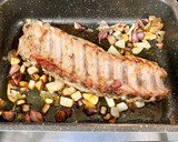 Foto del paso 5 de la receta: Costillar asado, al vino tinto, con hierbas aromáticas