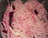 A picture of step 2 of Noodles with beetroot.