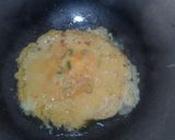 Foto langkah ke 4 dari resep Telur Dadar.