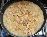 Foto del paso 2 de la receta: Quiche de salmón, cebolla y champiñón
