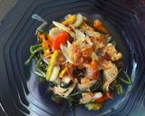 Foto langkah ke 6 dari resep Tumis Kangkung Udang.