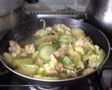 Foto del paso 3 de la receta: Pollo con calabacitas estilo Guadalajara