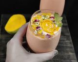A picture of step 3 of Alphonso Mango Shake.
