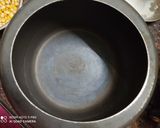 A picture of step 1 of Salted popcorn.
