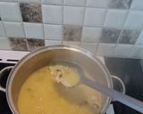 A picture of step 7 of Mushroom Soup (crème de champignons).