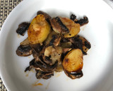 Foto del paso 3 de la receta: Patatas con champiñones “al estilo gallego”