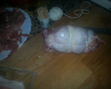 Foto del paso 5 de la receta: Muslos de pollo relleno en salsa de cebolla