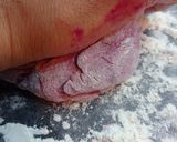 Foto del passaggio 3 della ricetta Ravioli di barbabietola ripieni di ricciola su crema di bufala