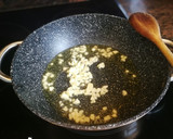 Foto del paso 2 de la receta: Puré de espinaca con huevo frito