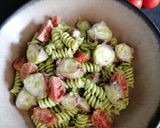 Foto del paso 5 de la receta: Ensalada de fusilli y pulpo con pesto de canónigos