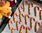 Hình bước làm 5 của món Bánh Quy Giáng Sinh - Candy Cane Christmas Cookies