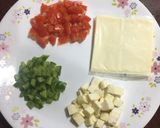 A picture of step 3 of Pan Paneer Pizza.