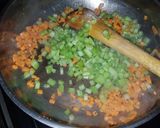 A picture of step 2 of Beef mince and pasta.