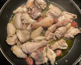 Foto del paso 3 de la receta: Pollo frito al ajillo