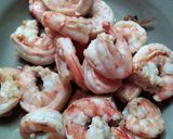 Foto langkah ke 1 dari resep Udang Goreng Saos Pedas.
