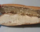 Foto del paso 4 de la receta: Bocadillo de lomo de cerdo con pimiento rojo y queso