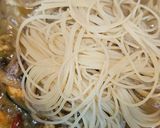 Foto del paso 5 de la receta: Spaguetini con langostinos en salsa de curry