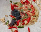 Foto langkah ke 2 dari resep Tumis Kangkung Tauge Saus Tiram.