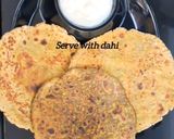 A picture of step 5 of Leftover Palaks abji Paratha.