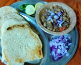 छोले कुलचे(Chole Kulche recipe in hindi) रेसिपी चरण 4 फोटो