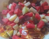 Foto langkah ke 2 dari resep Salad buah ala @dapurkecil honey_bee.