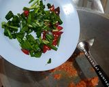 Foto langkah ke 2 dari resep PGBA 35 Seblak kerupuk bihun jagung.