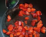 Foto langkah ke 2 dari resep Panacotta Strawberry.