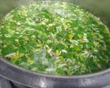 A picture of step 2 of Lima beans saag.