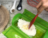 Foto del paso 2 de la receta: Bechamel rápida en el microondas con Lékué